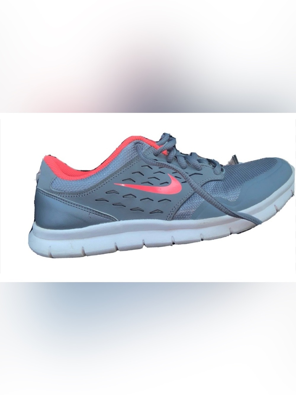 Nike Women’s Orive Gray and Coral Pink Athletic Running Shoe